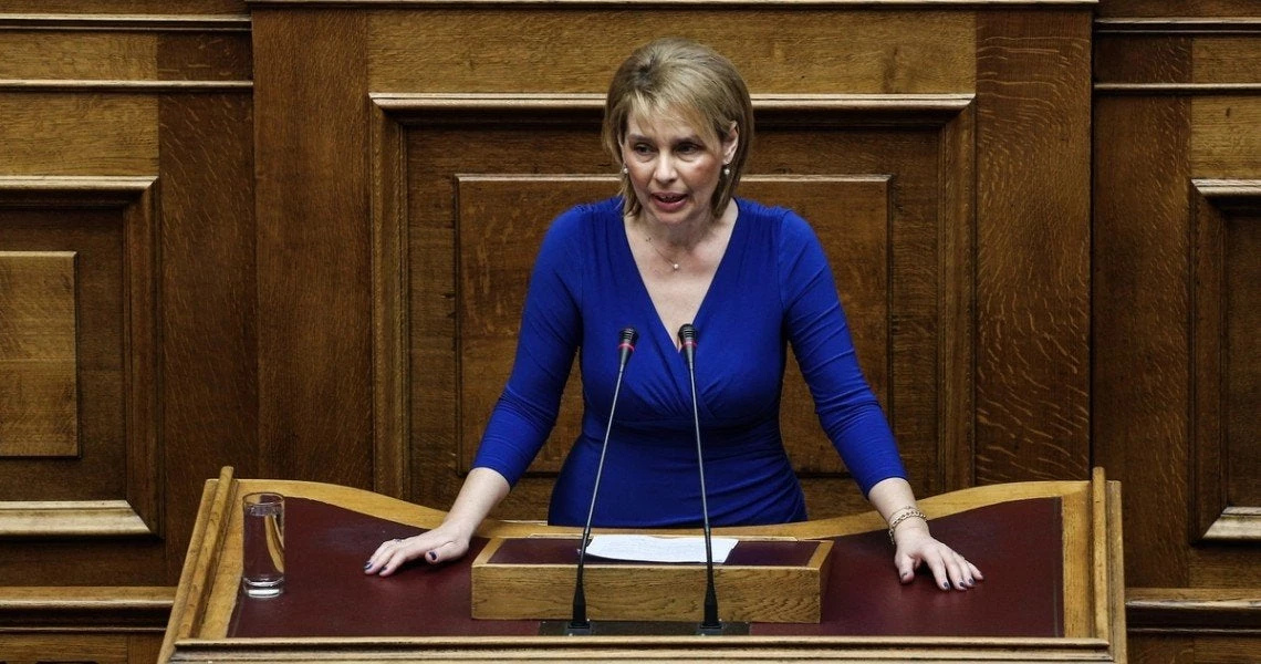 Αριδαία – Παπακώστα: Τολμούν και καταθέτουν στεφάνια και παίρνουν αυτό που τους αξίζει, αποδοκιμασίες – (Βίντεο)